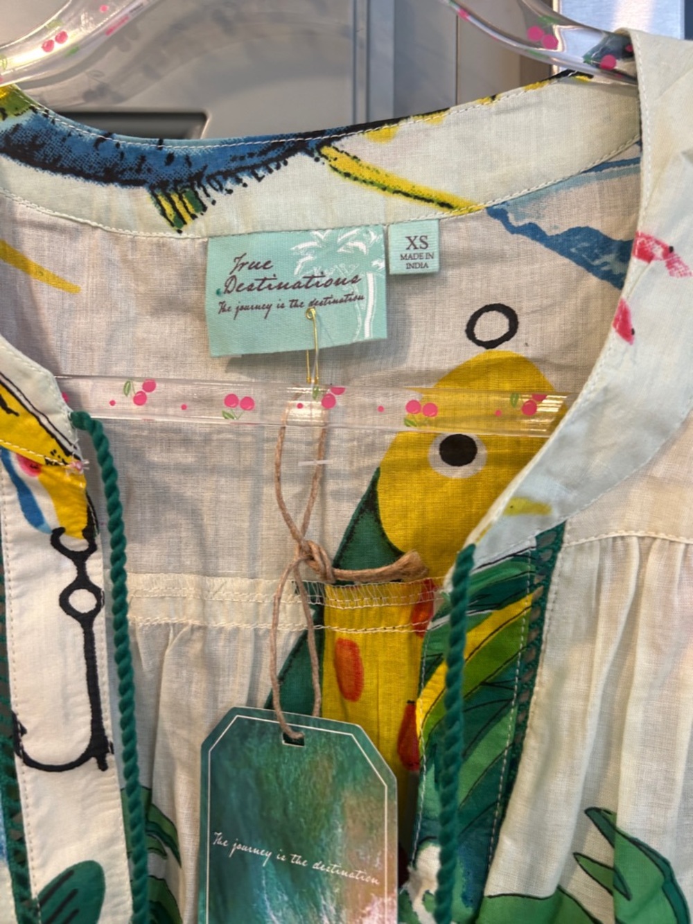 True Destinations Tropical Paradise Island Women's Swim Beach Coverup - Picture 2 of 5